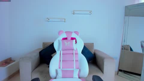 Snapshot of _april_smith_ chatting on February 24, 2026, 1:20 pm online show from February 24, 2026, 1:20 pm