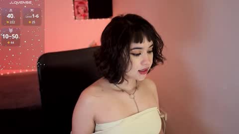 Snapshot of _ariiaa_ chatting on October 9, 2025, 12:08 am Aria online show from October 9, 2025, 12:08 am