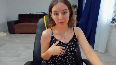 Snapshot of _arina_cox__ chatting on February 2, 2025, 9:19 am Arina online show from February 2, 2025, 9:19 am