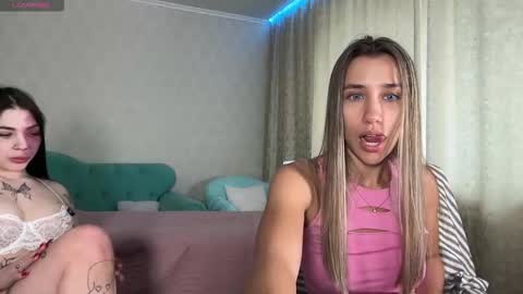 _aura_18 online show from February 17, 2026, 7:16 am