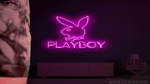 Snapshot of _available_ chatting on February 1, 2026, 11:36 pm _available_ online show from February 1, 2026, 11:36 pm