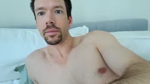 Snapshot of _b_h_c_ chatting on November 27, 2025, 8:00 pm _b_h_c_ online show from November 27, 2025, 8:00 pm