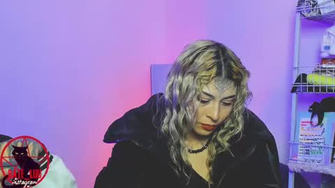 Snapshot of _baterchatur chatting on November 3, 2025, 1:19 am Lunita online show from November 3, 2025, 1:19 am