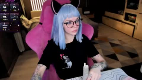Snapshot of _black_fox__ chatting on April 20, 2026, 12:02 am Olivia Subscribe to my Fansly - online show from April 20, 2026, 12:02 am