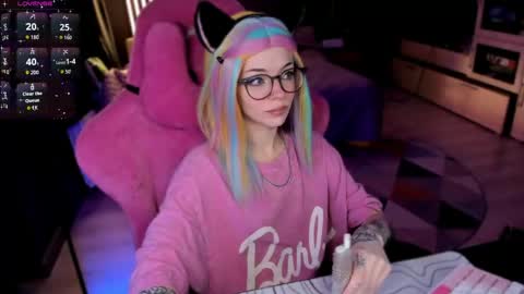 Snapshot of _black_fox__ chatting on April 26, 2026, 12:30 am Olivia Subscribe to my Fansly - online show from April 26, 2026, 12:30 am