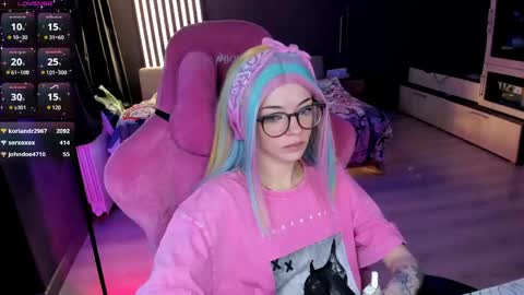 Snapshot of _black_fox__ chatting on May 16, 2026, 12:07 am Olivia Subscribe to my Fansly - online show from May 16, 2026, 12:07 am