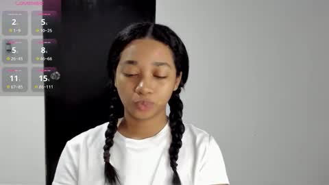 _blairwest_ online show from November 20, 2025, 8:14 am