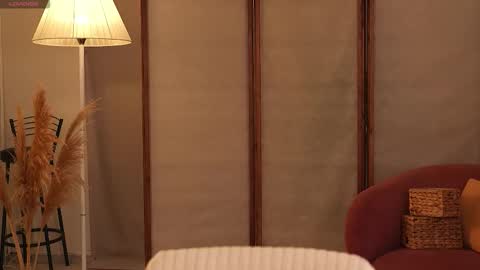 _bless_anora online show from November 20, 2025, 4:07 pm