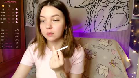 Elizabeth online show from May 13, 2026, 9:33 pm