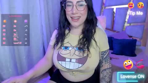Angie  Independent model online show from November 28, 2025, 11:07 pm