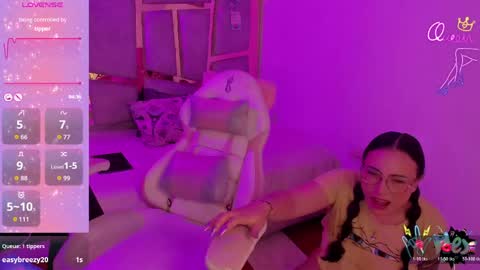 Angie  Independent model online show from May 30, 2026, 7:38 am