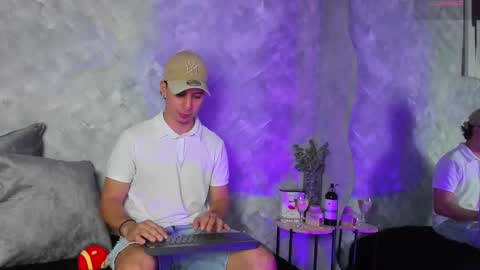 BRUNO online show from September 23, 2025, 2:03 am