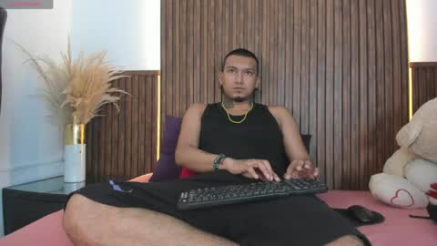 Snapshot of _cannabitch chatting on May 4, 2026, 8:05 pm Shatta Sara online show from May 4, 2026, 8:05 pm