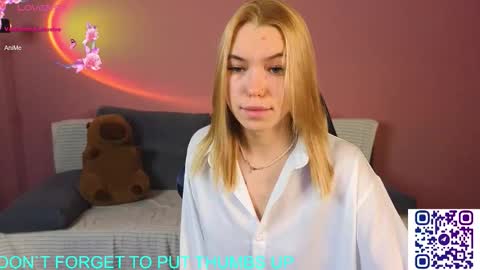 Snapshot of _capybara0_0 chatting on November 14, 2025, 5:00 pm _capybara0_0 online show from November 14, 2025, 5:00 pm