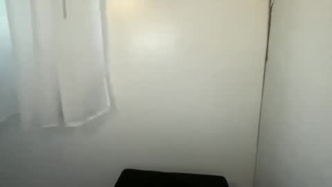 Snapshot of _caramea chatting on January 14, 2026, 10:03 pm Caramea online show from January 14, 2026, 10:03 pm