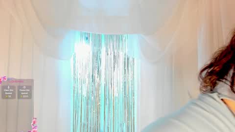 _careless_whisper_ online show from October 25, 2025, 11:07 am