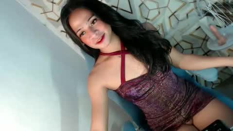Kate flores online show from April 3, 2026, 3:43 pm