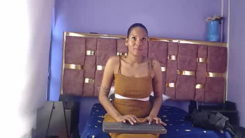 Snapshot of _caroline34 chatting on November 28, 2025, 12:08 pm Caroline online show from November 28, 2025, 12:08 pm