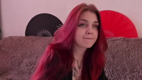 Snapshot of _caroline_coy chatting on July 13, 2026, 1:14 pm Caroline online show from July 13, 2026, 1:14 pm