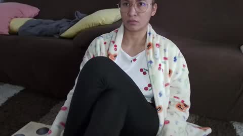 Snapshot of _cattleya1 chatting on November 14, 2025, 2:49 pm cat online show from November 14, 2025, 2:49 pm