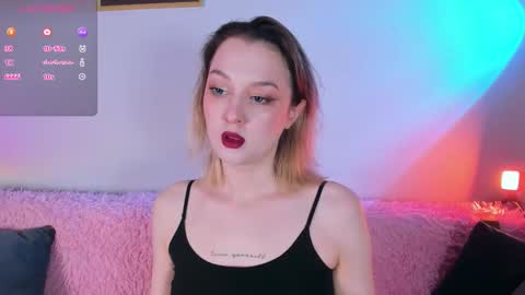 Snapshot of _ccrystaa_ chatting on November 7, 2025, 6:57 am Christina Chris online show from November 7, 2025, 6:57 am