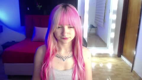 Snapshot of _charlotte_collins_ chatting on May 28, 2026, 3:31 pm _charlotte_collins_ online show from May 28, 2026, 3:31 pm