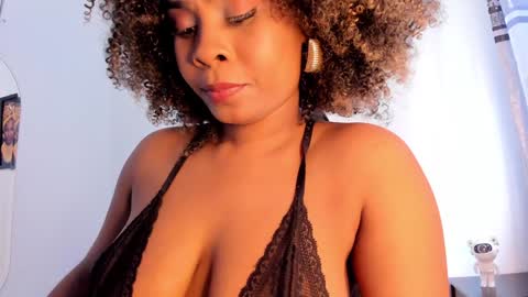 _charlottedavis online show from December 26, 2024, 4:58 pm