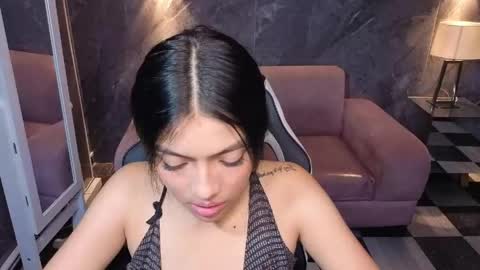Snapshot of _charlottee_b chatting on June 4, 2026, 8:04 pm _charlottee_b online show from June 4, 2026, 8:04 pm