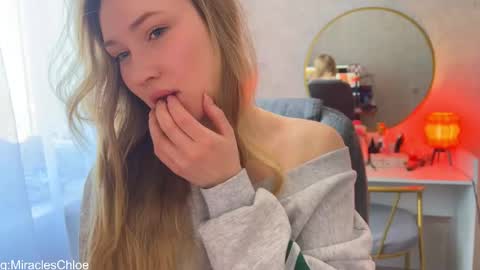 _chloe_miller_ online show from March 5, 2026, 9:05 am