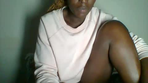 Snapshot of _clara01 chatting on February 8, 2025, 3:21 pm clara online show from February 8, 2025, 3:21 pm