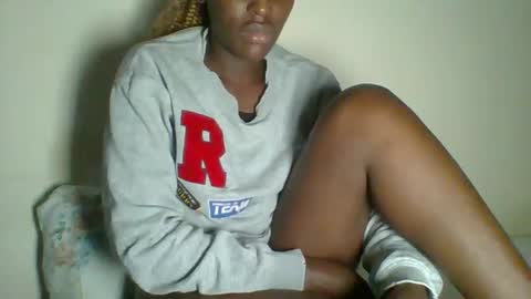 Snapshot of _clara01 chatting on February 13, 2025, 7:03 am clara online show from February 13, 2025, 7:03 am