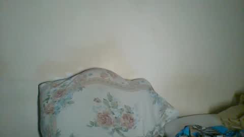 Snapshot of _clara01 chatting on February 24, 2025, 9:00 am clara online show from February 24, 2025, 9:00 am