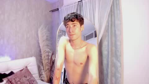 Snapshot of _dantfox_ chatting on November 21, 2025, 1:04 am Dante online show from November 21, 2025, 1:04 am