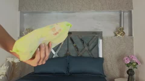 Snapshot of _dantfox_ chatting on December 3, 2025, 8:07 pm Dante online show from December 3, 2025, 8:07 pm