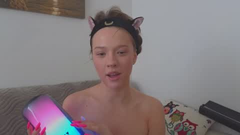 Snapshot of _demi_dee_ chatting on March 14, 2026, 8:20 am DemiDee online show from March 14, 2026, 8:20 am