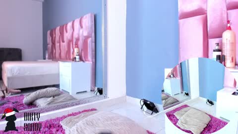 SANDY online show from December 8, 2024, 12:30 pm