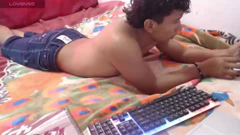 Snapshot of _duvan_123 chatting on December 16, 2025, 4:12 pm _duvan_123 online show from December 16, 2025, 4:12 pm