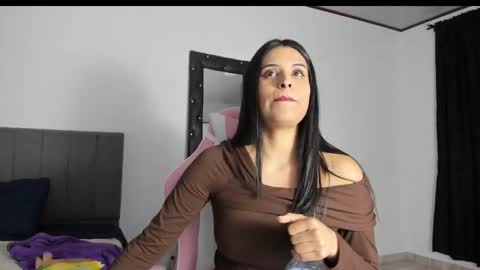 Snapshot of _elektrah chatting on December 3, 2024, 1:52 am _elektrah online show from December 3, 2024, 1:52 am