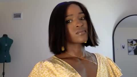 Snapshot of _elenalove_ chatting on September 30, 2025, 3:39 pm pvt is open online show from September 30, 2025, 3:39 pm