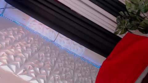 Snapshot of _ellen24 chatting on November 3, 2025, 2:18 pm _ellen24 online show from November 3, 2025, 2:18 pm