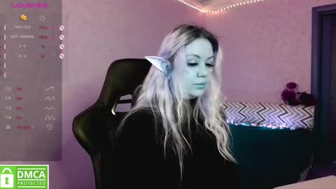 Snapshot of _elven_dreams__ chatting on February 26, 2025, 10:04 am chloue and Gretta online show from February 26, 2025, 10:04 am