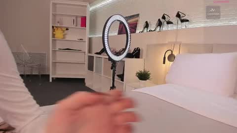 Milana online show from December 2, 2025, 2:50 am