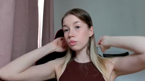 Emi online show from December 21, 2025, 7:04 am