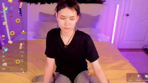 _emily__strike_ online show from December 17, 2025, 9:59 am