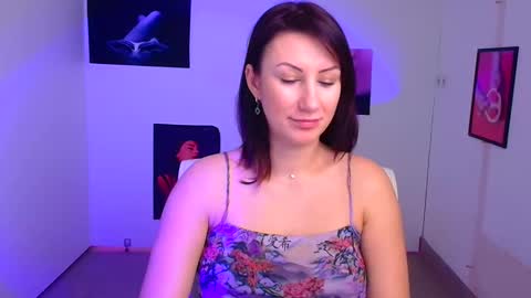 Snapshot of _emma_lay chatting on February 4, 2025, 6:57 am Emma online show from February 4, 2025, 6:57 am