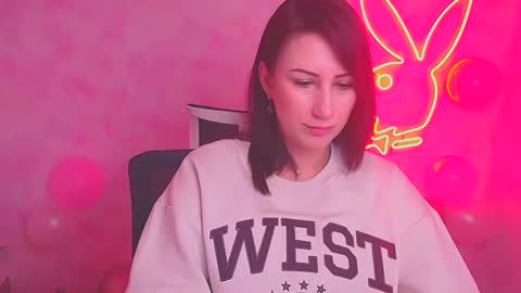 Snapshot of _emma_lay chatting on February 12, 2025, 1:16 pm Emma online show from February 12, 2025, 1:16 pm