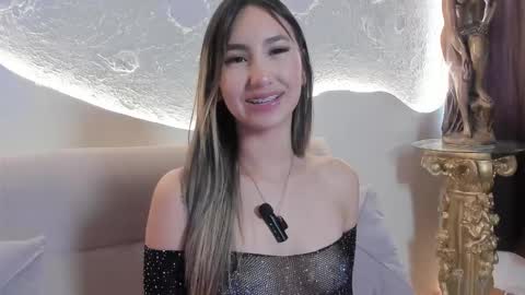 _emmawalka online show from October 10, 2025, 2:38 pm