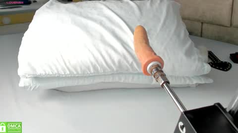 _eris_rose online show from December 4, 2025, 8:28 pm