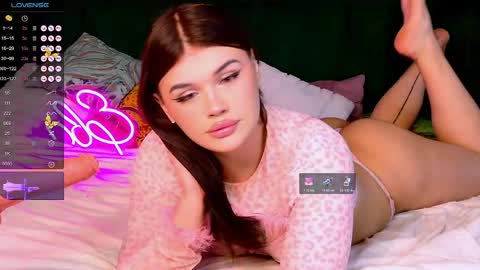 Snapshot of _evalane chatting on April 20, 2026, 7:33 am Eva Lane online show from April 20, 2026, 7:33 am