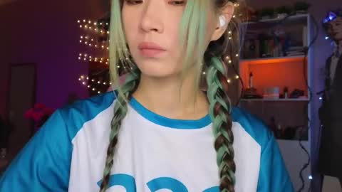 Snapshot of _eve____ chatting on November 9, 2025, 11:14 pm EveEva online show from November 9, 2025, 11:14 pm